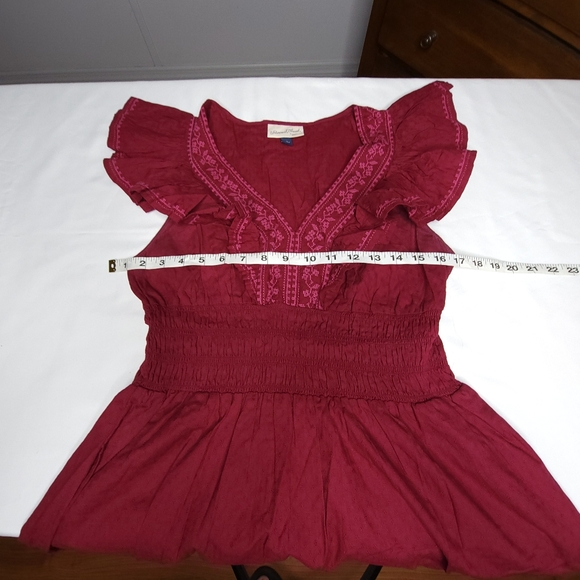 Universal Thread Women's Small Burgandy Ruffled Sleeve Dress - Picture 8 of 8